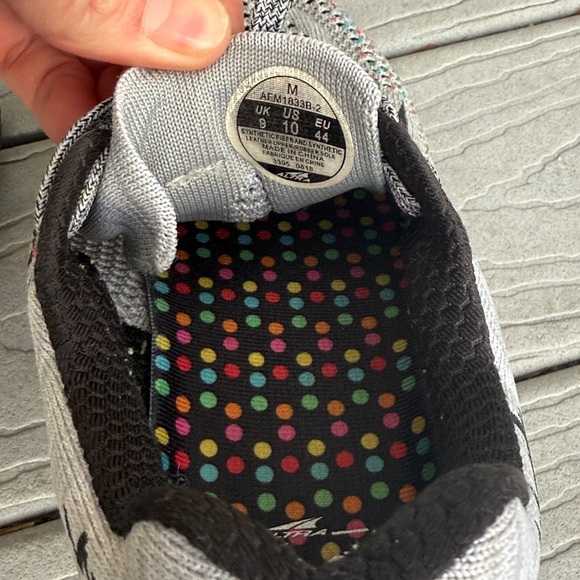 Altra Escalante NYC Marathon Special Edition - Picture 3 of 5